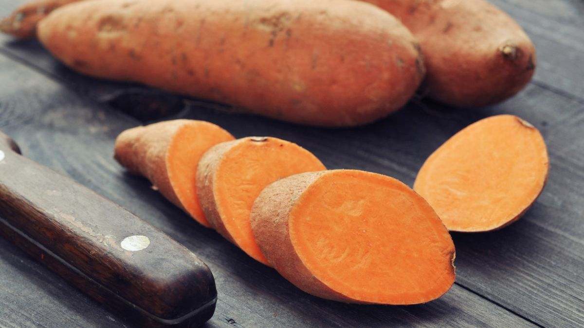 Los boniatos son unos tubérculos con una forma normalmente alargada y de distintos colores