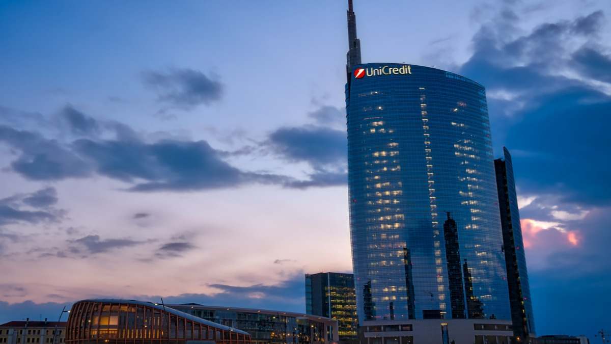 Sede de Unicredit en Milán (iStock)