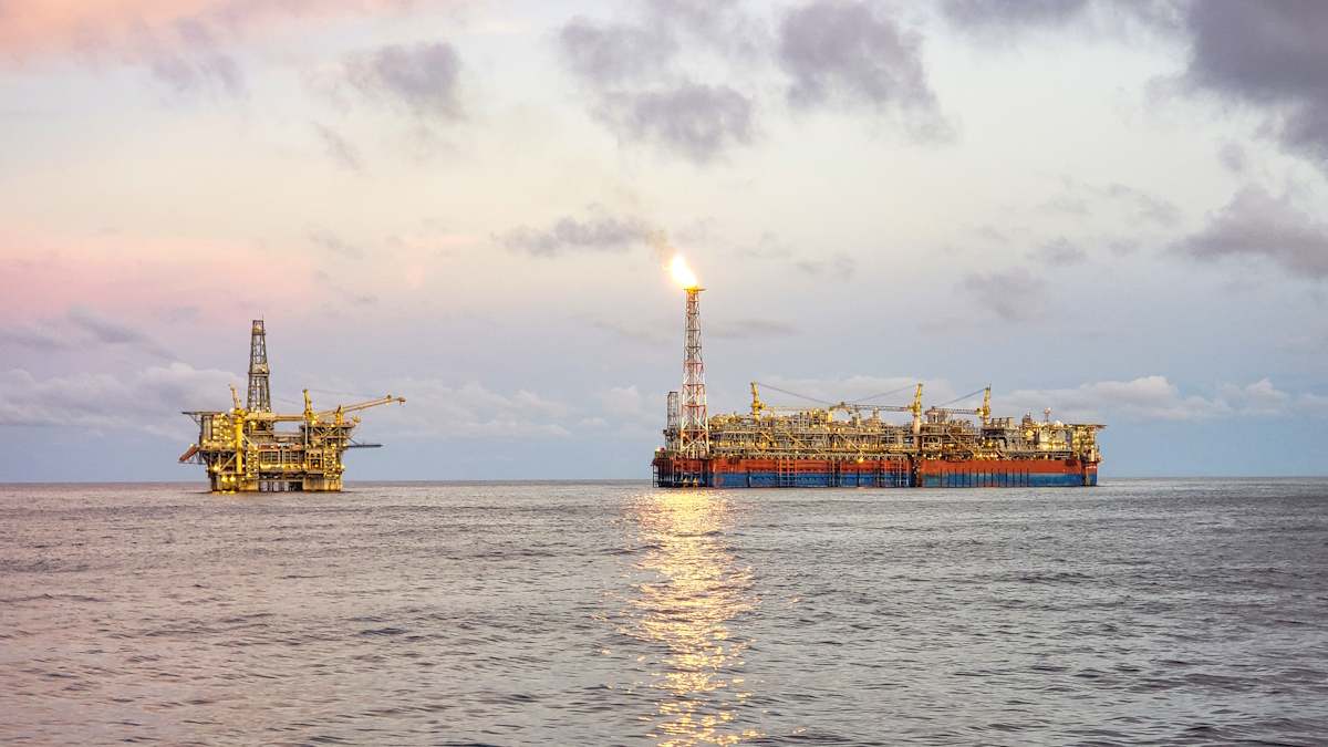 petróleo crudo África economía materias primas
