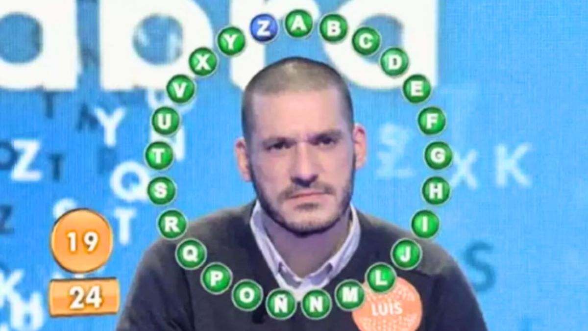 De Pasapalabra a la Administración: el policía que ganó el bote donó dinero a Cáritas, escribió un libro y hoy tiene un alto cargo en el Ministerio de Interior