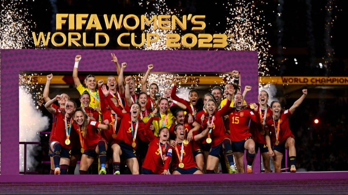 Las jugadoras celebran su primer Mundial de fútbol femenino. Foto: EFE