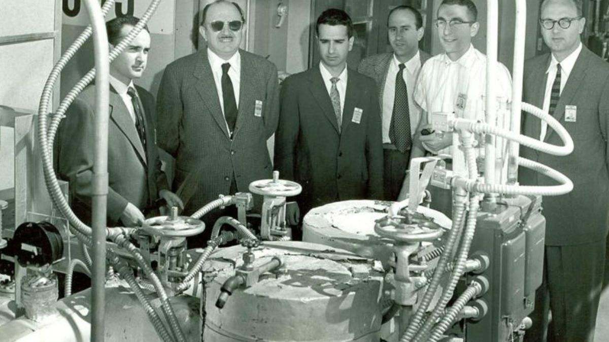Así fue el Proyecto Islero, el plan secreto del franquismo para conseguir la bomba atómica de la mano del Oppenheimer español
