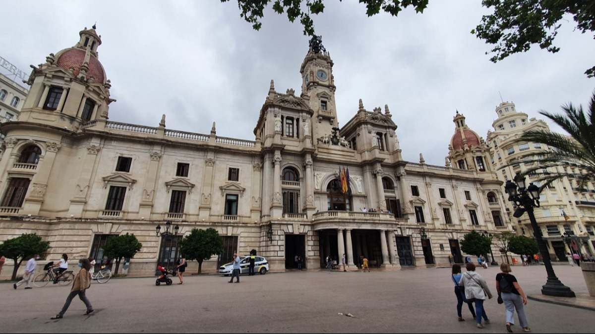 El Ayuntamiento de Valencia.