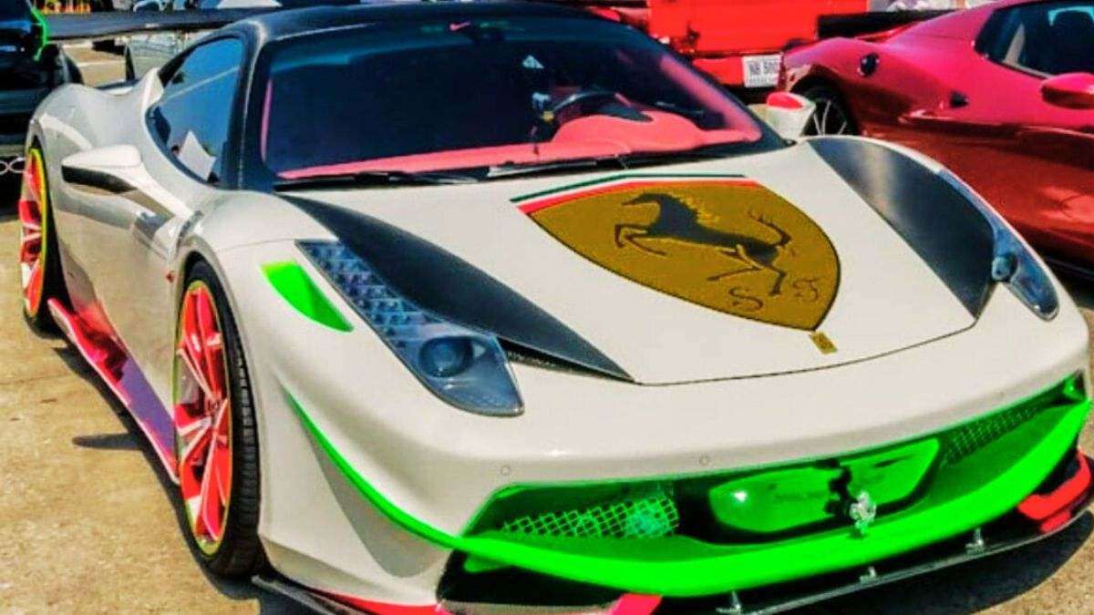 El fin del 'tuning' en los Ferrari: la marca amenaza con incluir en su lista negra a los clientes que personalicen sus coches con diseños "extraños"