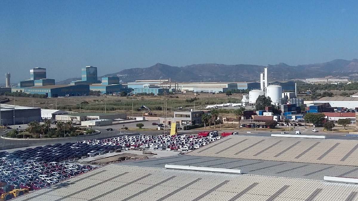 Vista de la zona industrial de Sagunto.