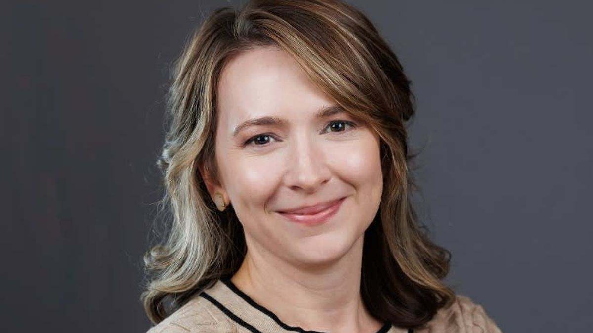 La profesora de 36 años que creó un negocio secundario con Etsy y que le genera 10.000 euros al mes en ingresos pasivos: "Hago lo que más amo"