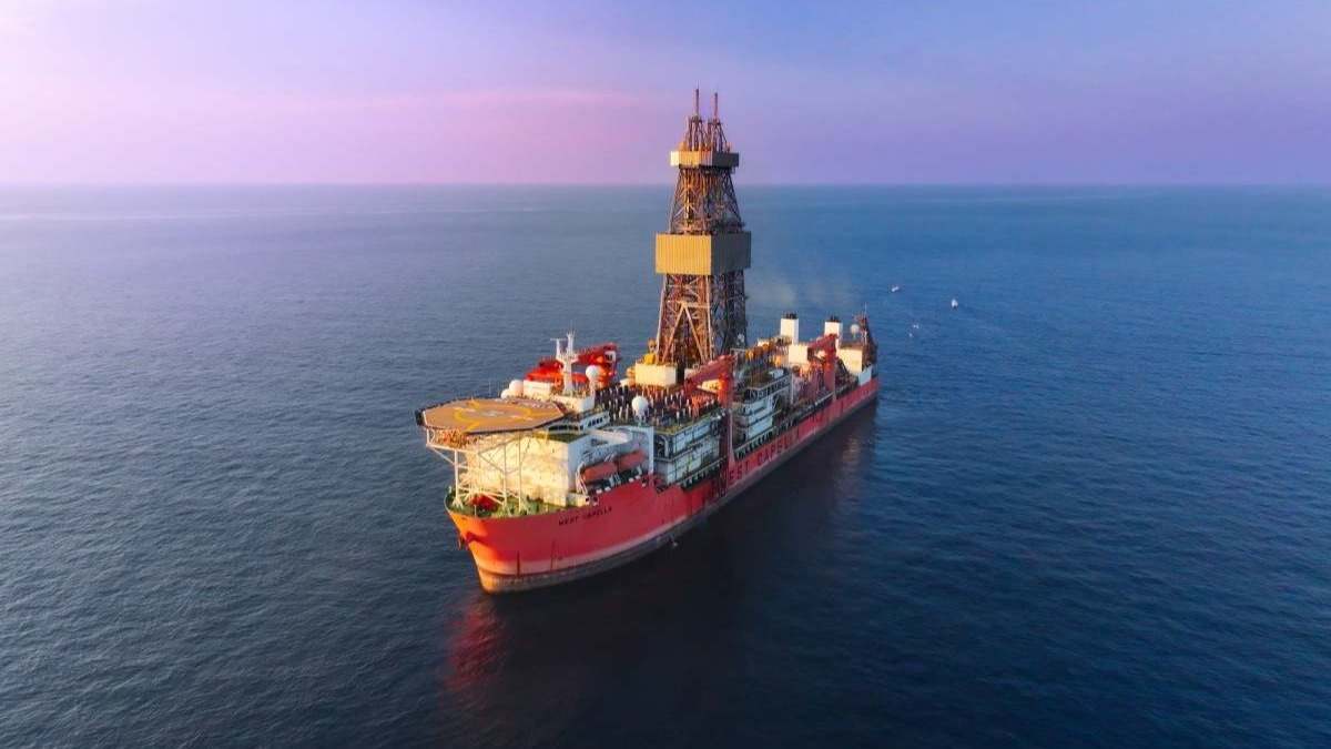 Buque perforador gas Mubadala