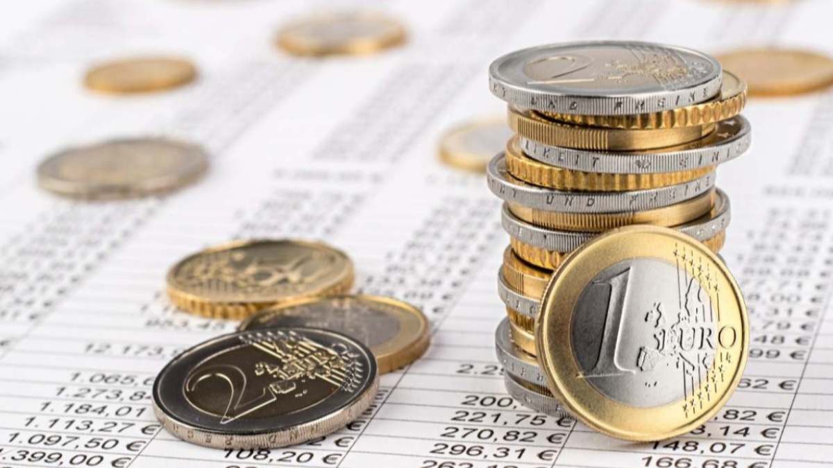 euros-papeles-istock.jpg