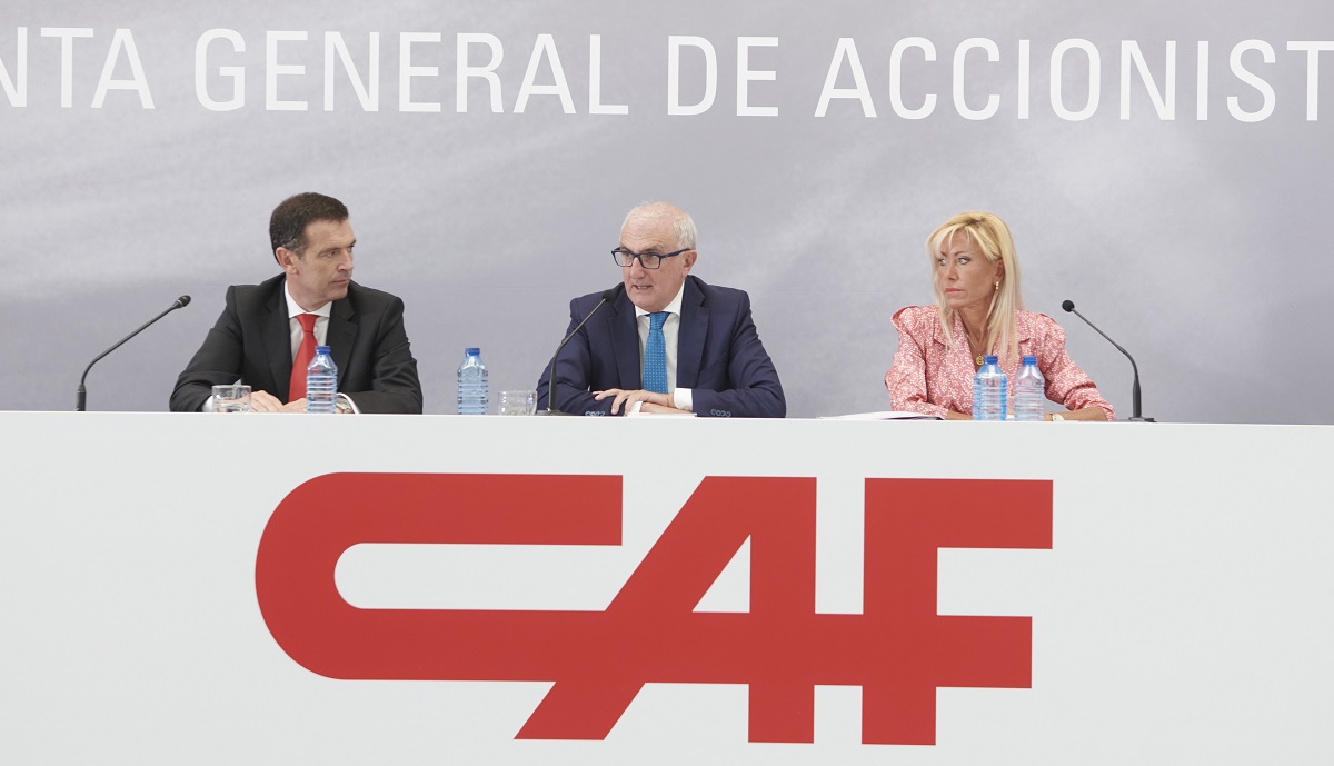 Javier-Ojinaga-en-junta-CAF-1200.jpg