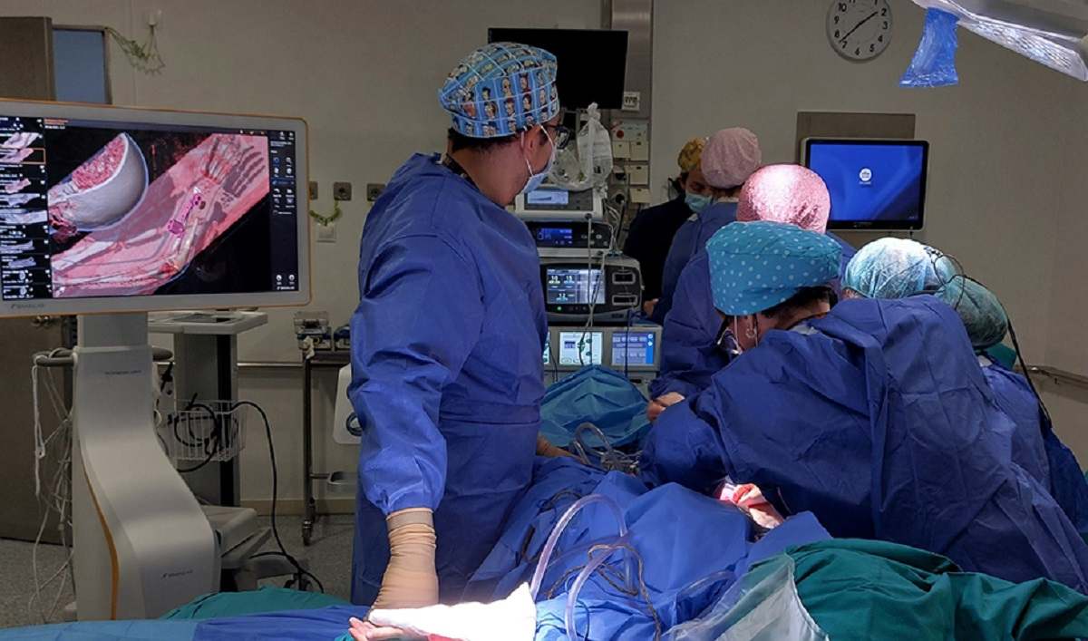 Intervención quirúrgica realizada en el Hospital Universitario Reina Sofía.