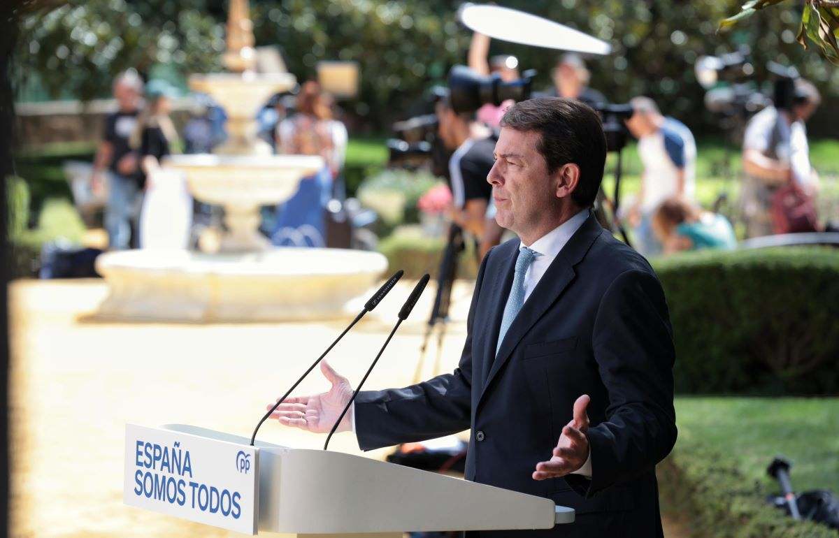 Mañueco interviene en la Cumbre de Presidentes del PP