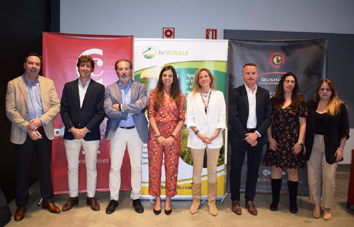 Autoridades en el evento 'Be rurals' en Badajoz