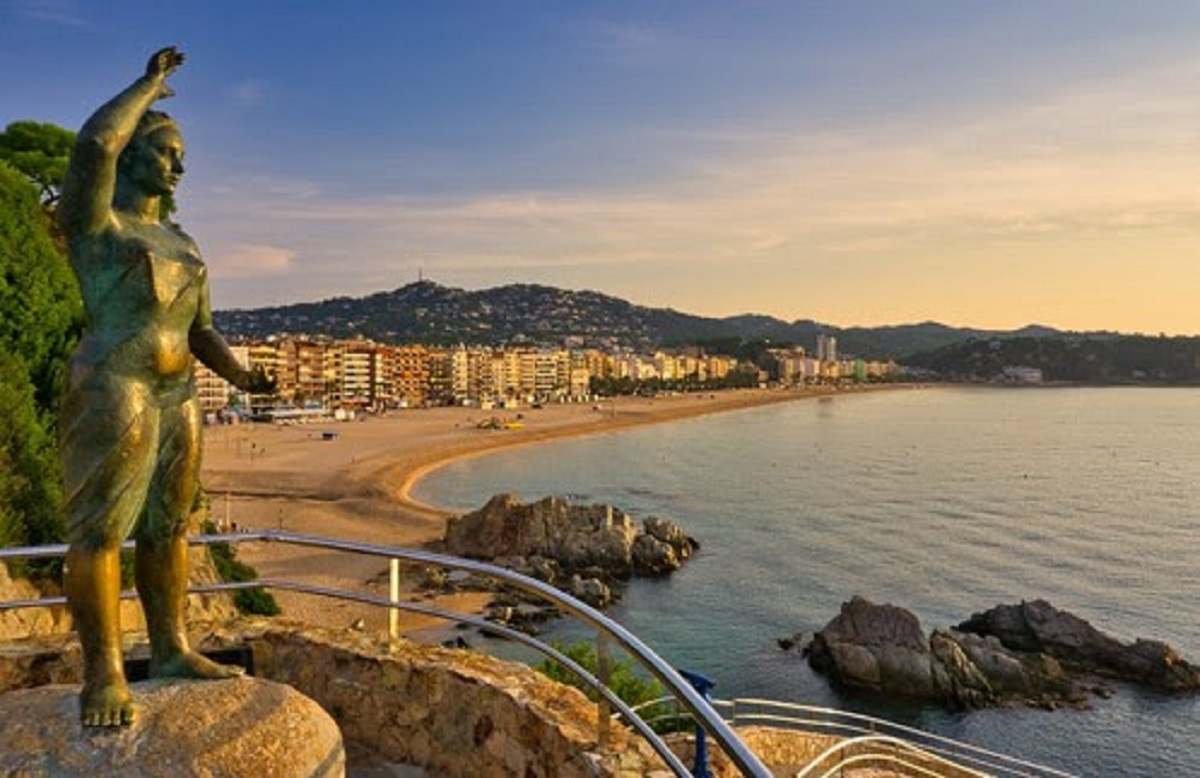Vista de la playa de Lloret de Mar. EE