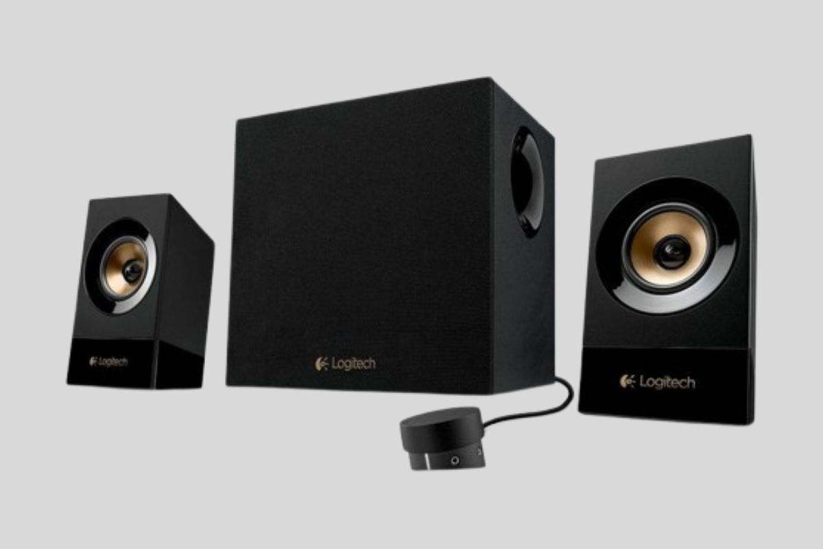 Altavoces Logitech Z533 Multimedia Speaker System
