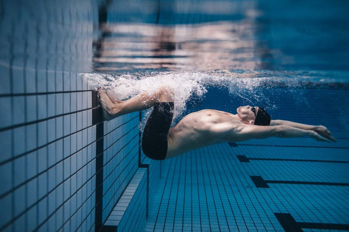 Banadres-para-hombre-con-los-que-practicar-natacion.jpg