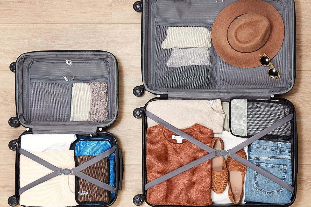 Set de maletas rígidas ABS con 4 ruedas Amazon Basics