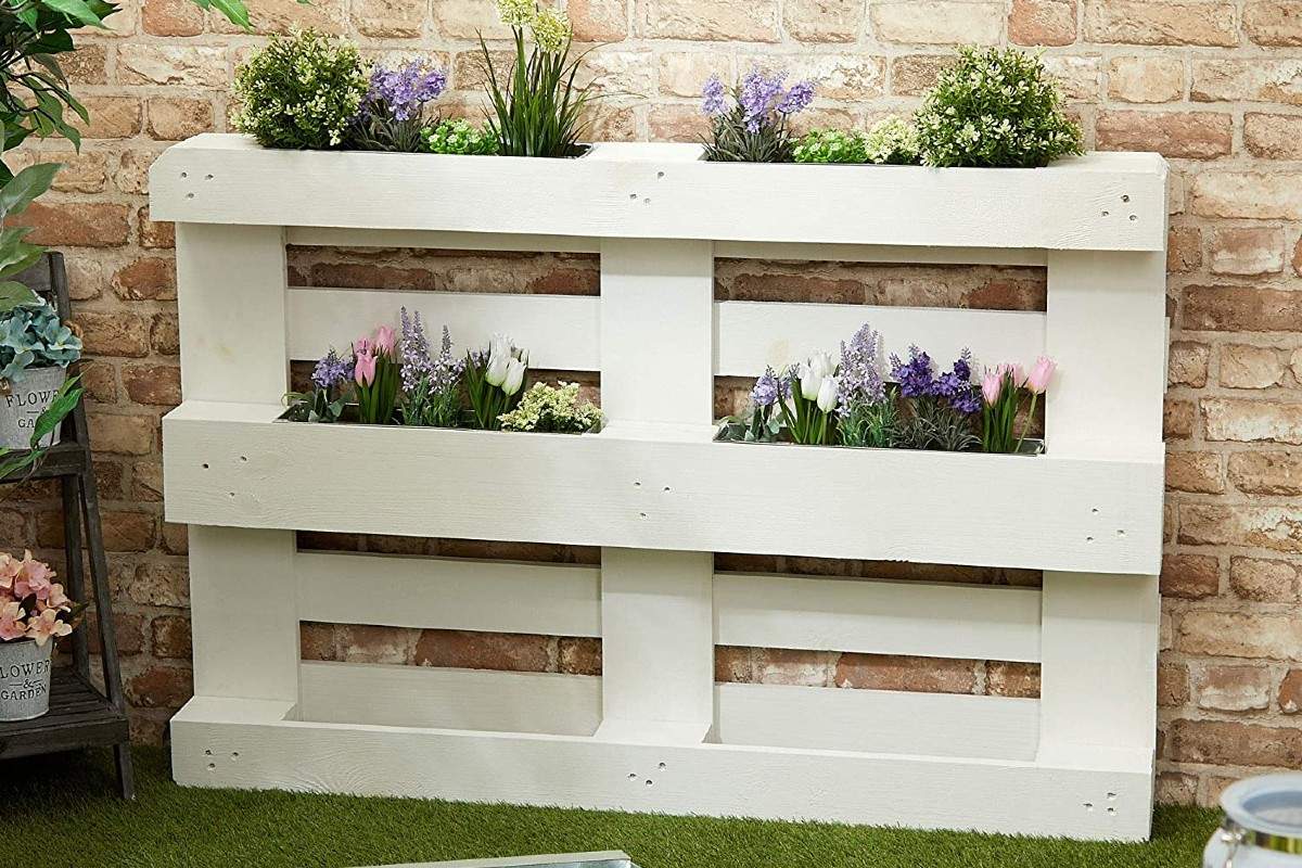 Cuida-tus-plantas-con-las-mejores-jardineras.jpg