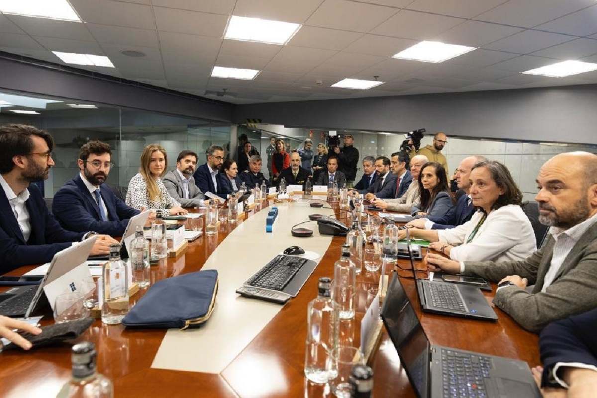 Reunión del comité para el análisis de la crisis de electricidad