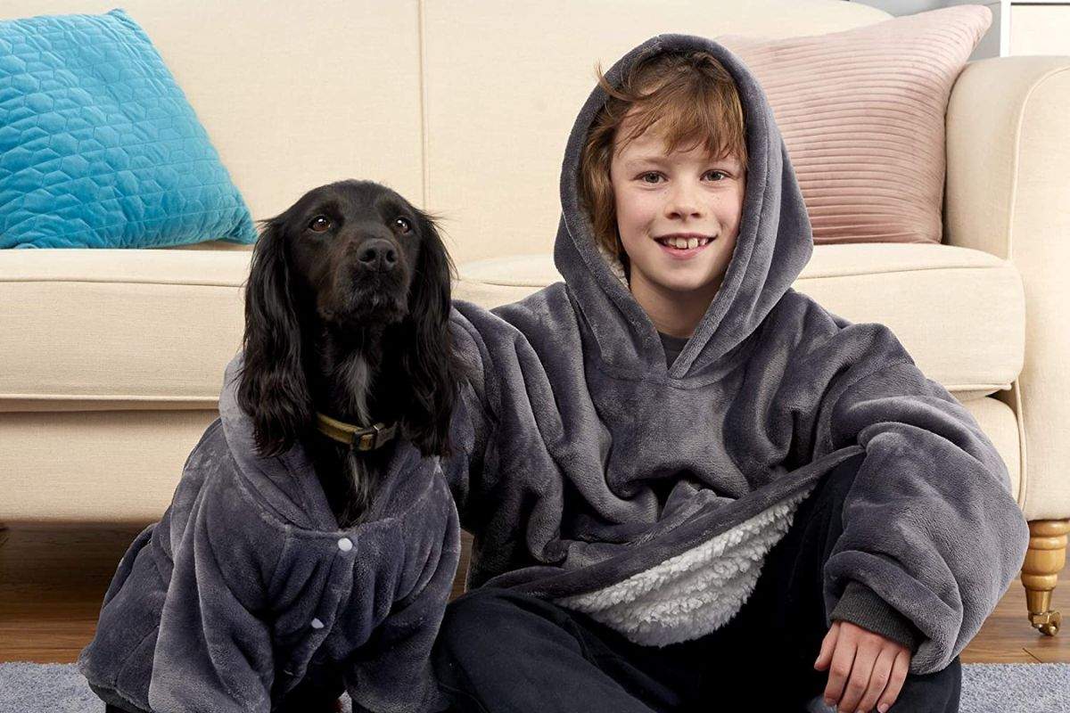 4-albornoces-para-perros-que-te-permitiran-secar-a-tu-mascota-rapidamente-despues-del-bano.jpg
