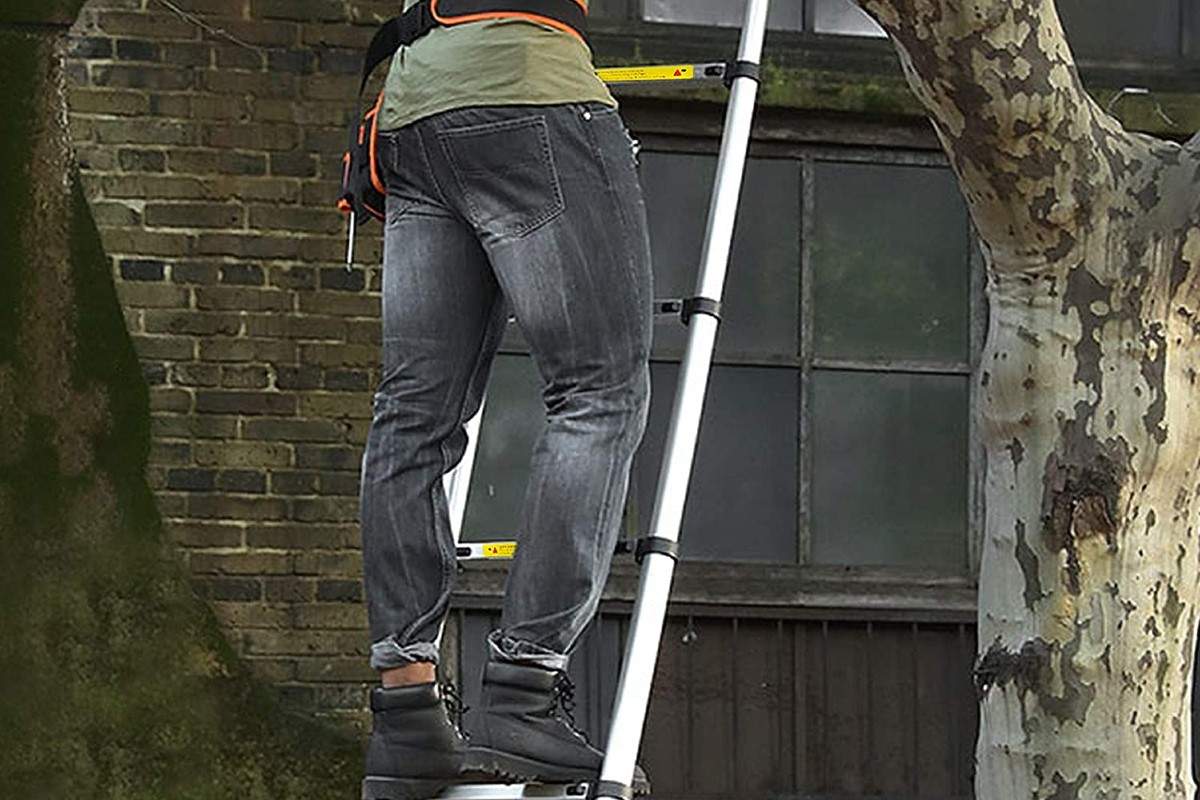Realiza-todas-tus-tareas-de-bricolaje-en-casa-mas-facilmente-con-las-mejores-escaleras-plegables.jpg