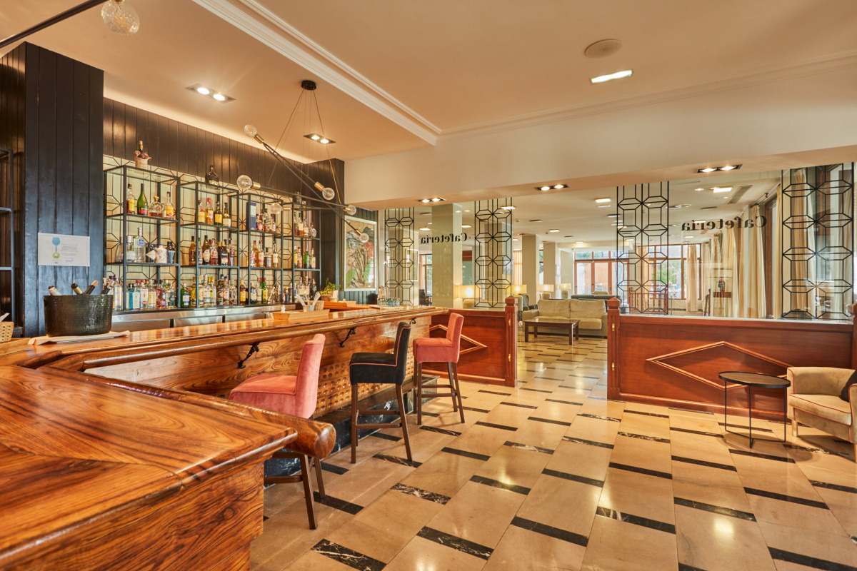 cafeteria silken