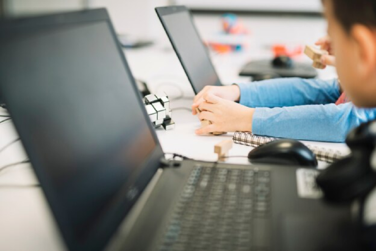 El programa formará en competencias digitales