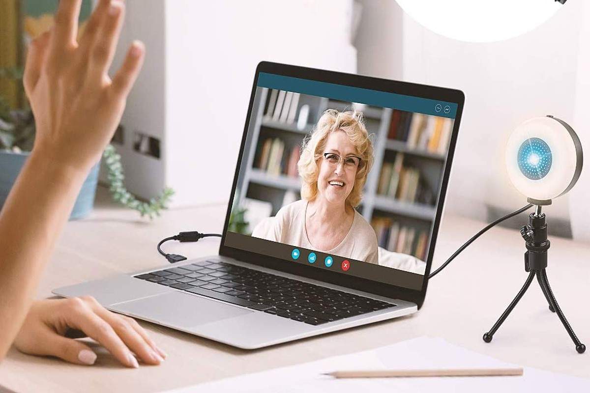 Mejores-videollamas-con-gran-iluminacion-con-las-mejores-webcam-con-anillo-de-luz.jpg