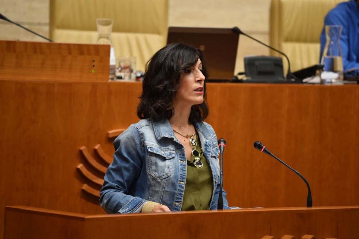 Esther Gutiérrez presenta su candidatura a la Secretaría General del PSOE de Extremadura
