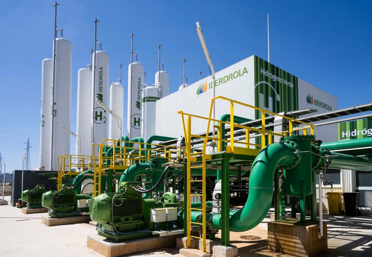 Planta-de-Iberdrola-de-Hidrogeno-Verdearreglada.jpg