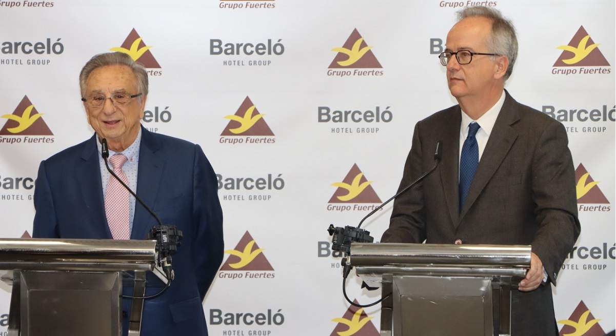 Tomas-Fuertes-y-Simon-Pedro-Barcelo-1.jpg