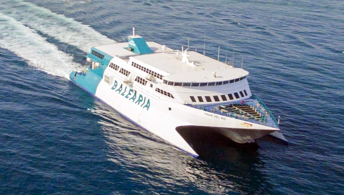 balearia-barco-ferri-mar.jpg