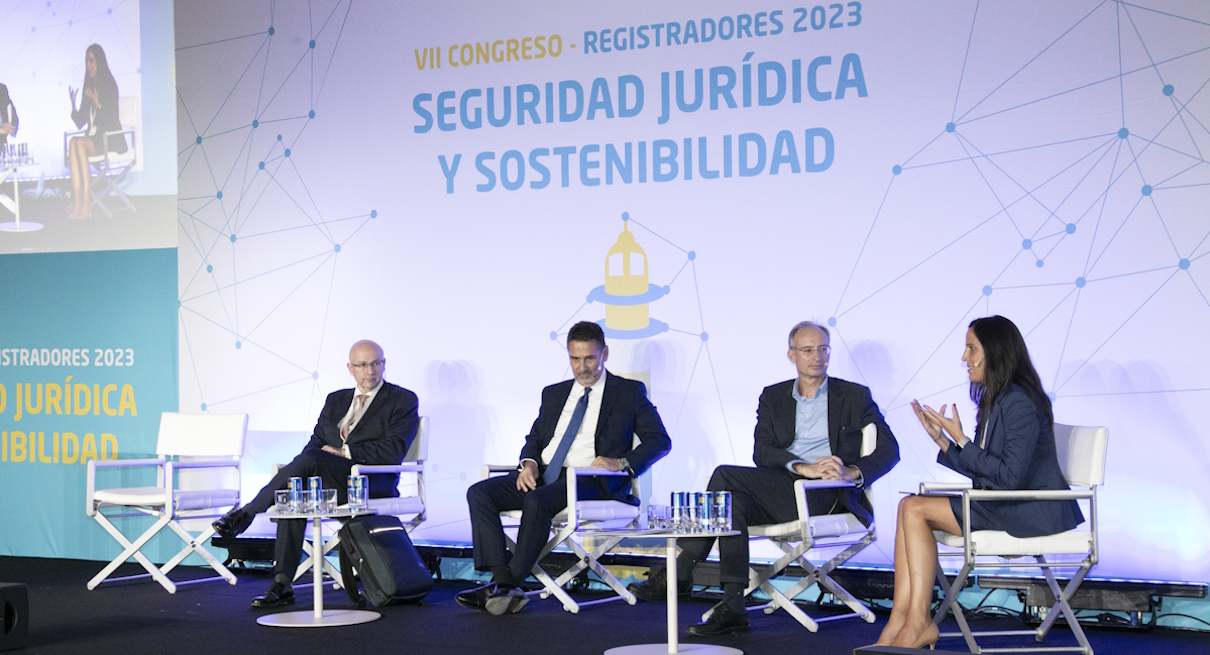 1200-x-655-Mesa-Vivienda-VII-Congreso-Registradores.jpg