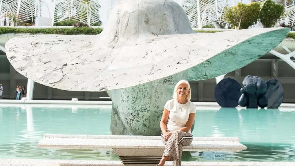 Hortensia Herrero, con la obra La Pamela de Manolo Valdés