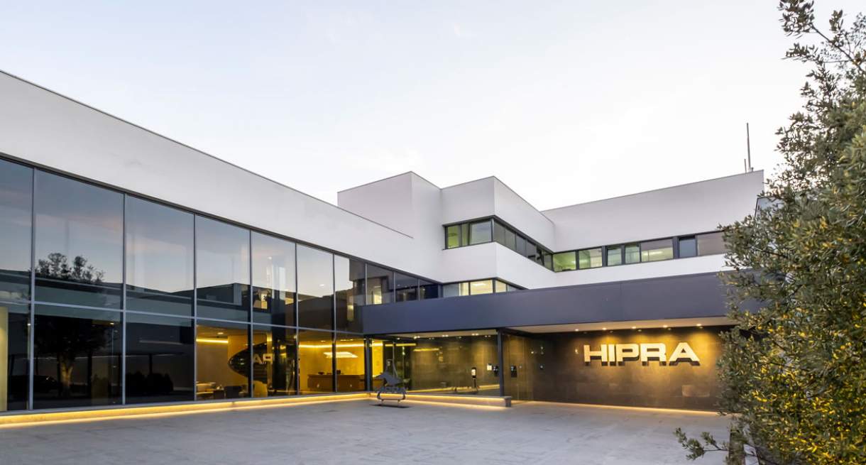 HIPRA-AA.jpg