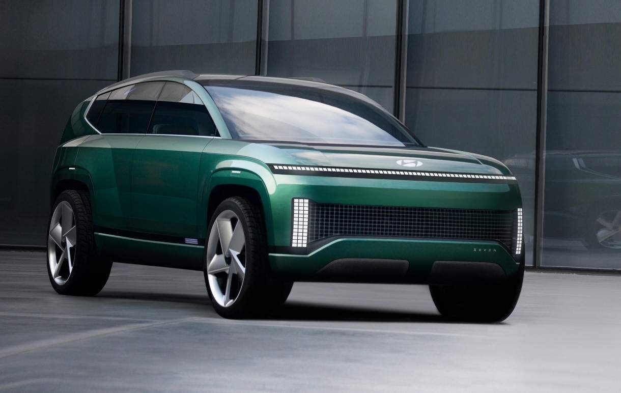 HYUNDAI_SEVEN_01.jpg