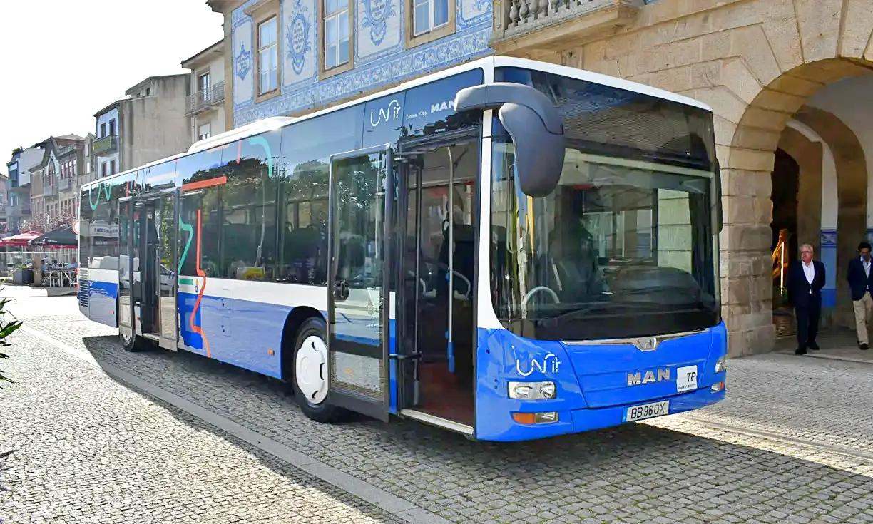 Autobuses de Oporto. / ALSA