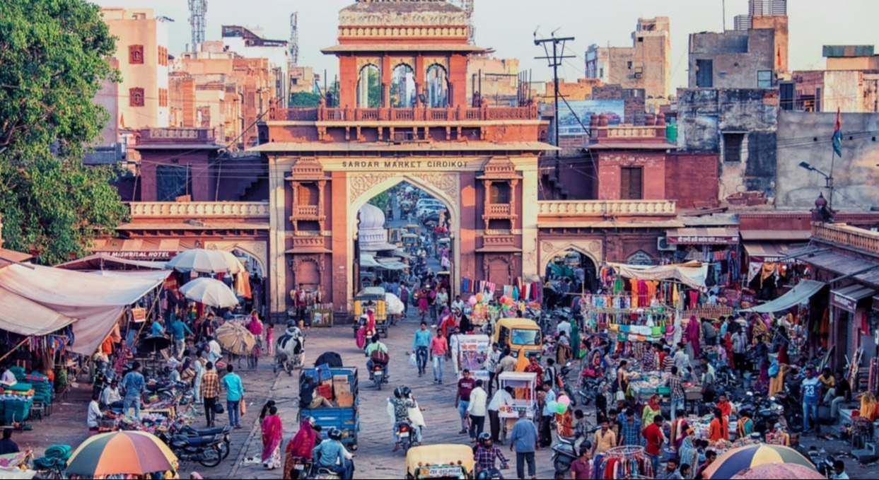 Mercado en Jodhpur, Rajasthán, la India