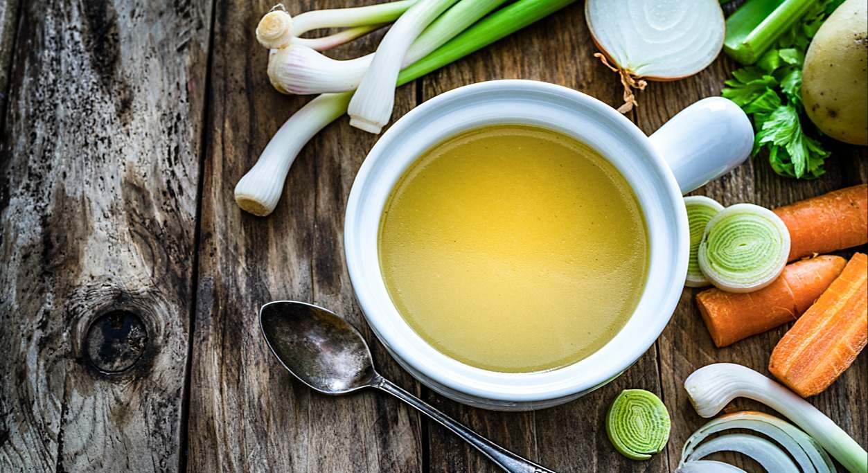 Los caldos caseros son uno de los platos más nutritivos y fáciles de realizar sobre todo para los días de invierno.