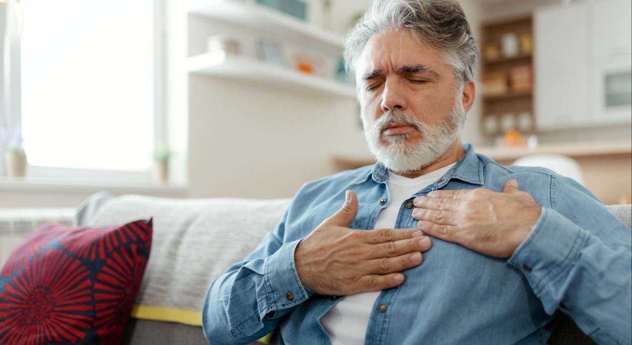 ¿Cómo identificar una insuficiencia cardíaca? ¿Cuáles son sus principales síntomas? Descubre cómo se diagnostica y los tratamientos que existen