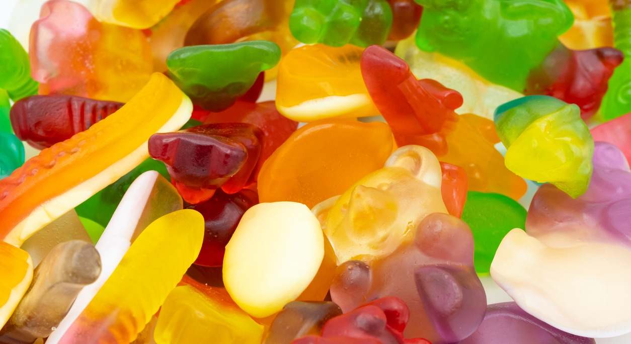 gominolas y chucherías diversas