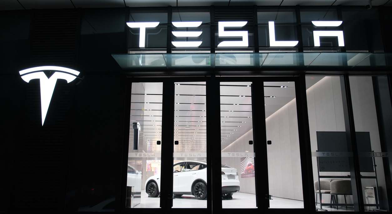 tesla-concesionario