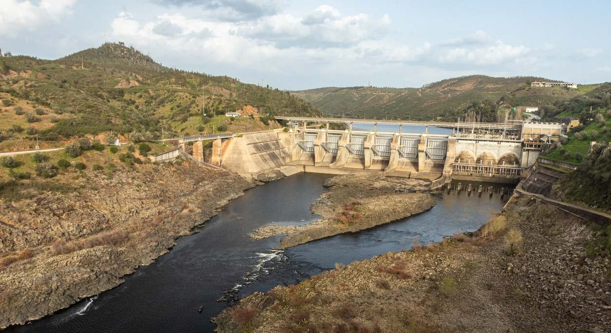 Central hidroeléctrica. iStock