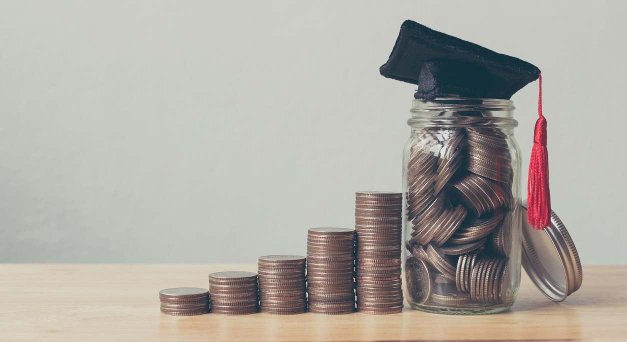 Dinero para becas de estudio. / Foto: iStock