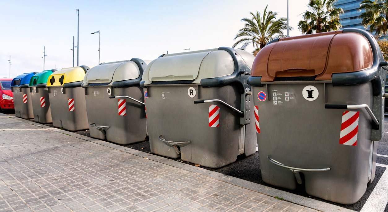 Contenedores de basura en Madrid. / Foto: iStock