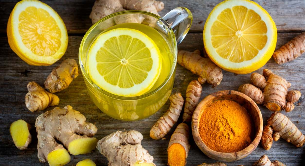 Limón, jengibre y cúrcuma