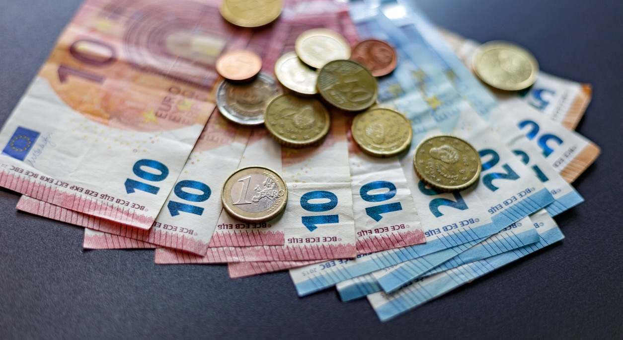 dinero en efectivo
