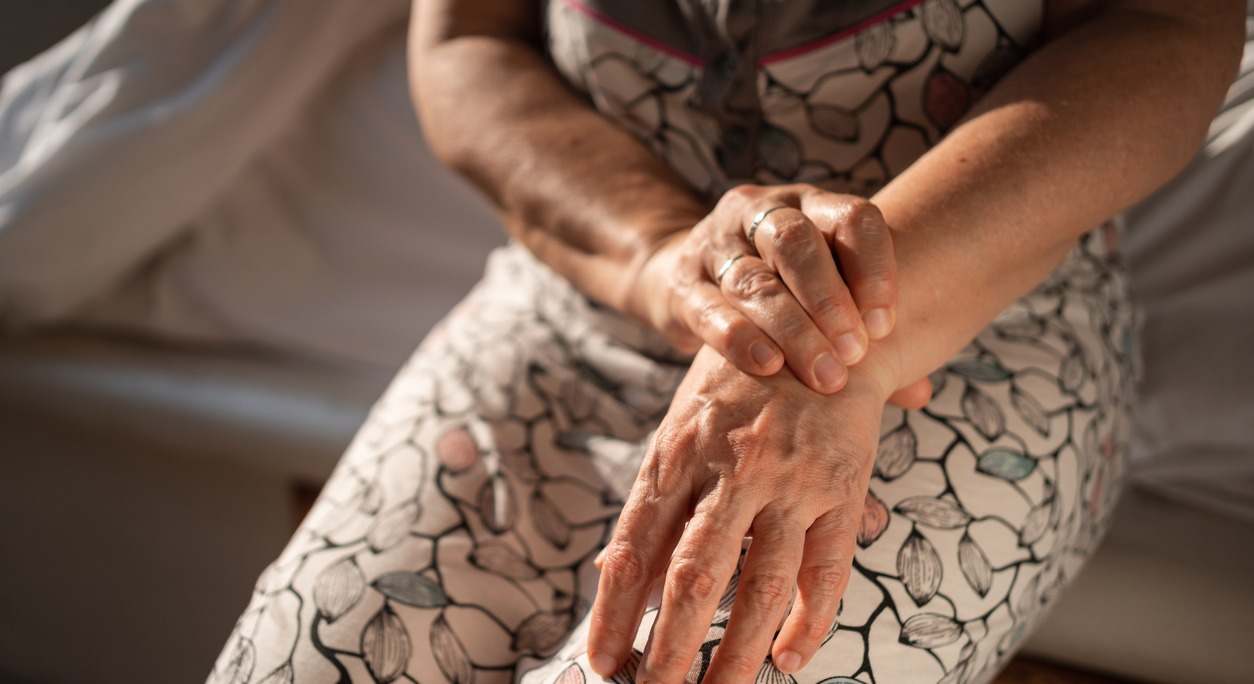 Recomendaciones para evitar la Artritis reumatoide. Descubre los principales consejos para prevenir la artritis: hábitos, alimentos y ejercicios recomendados