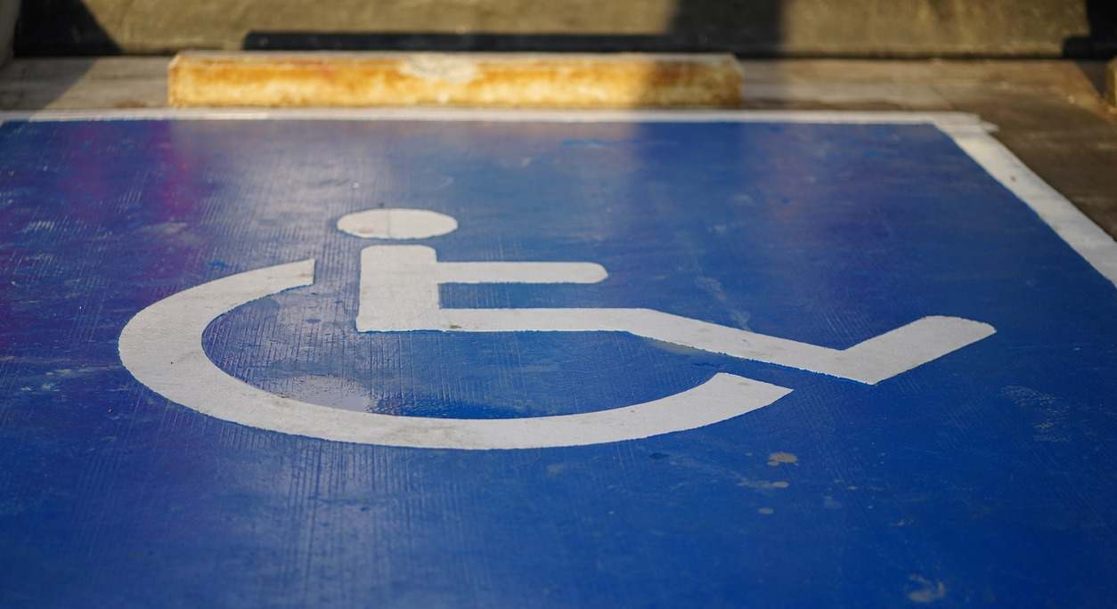 plaza reservada minusválidos personas con discapacidad