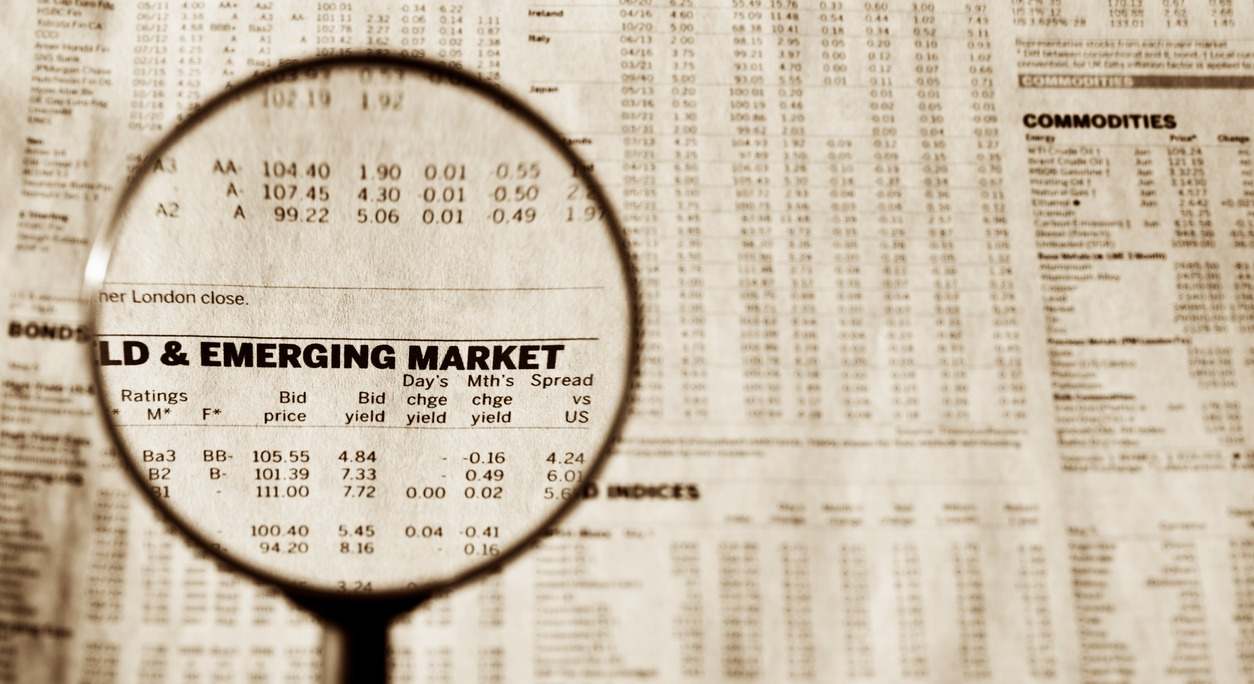 iStock-mercados-emergentes-lupa.jpg