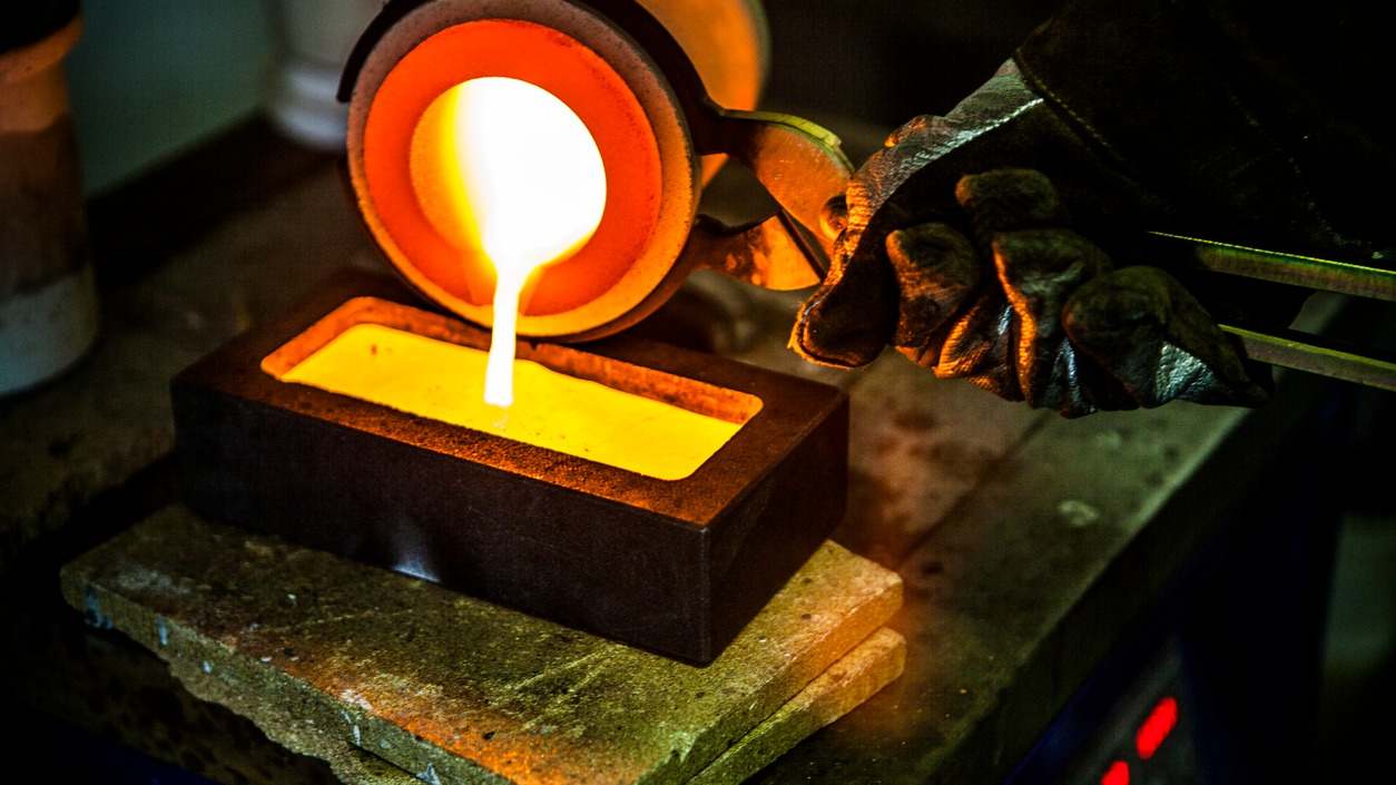 Fabricación de un lingote (iStock)